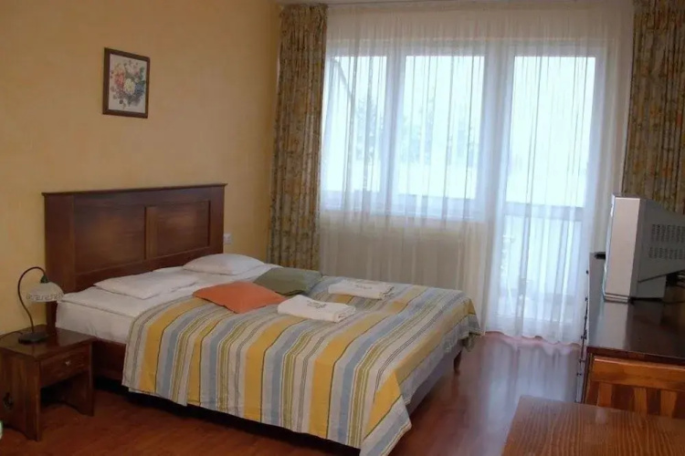 Triász Aparthotel
