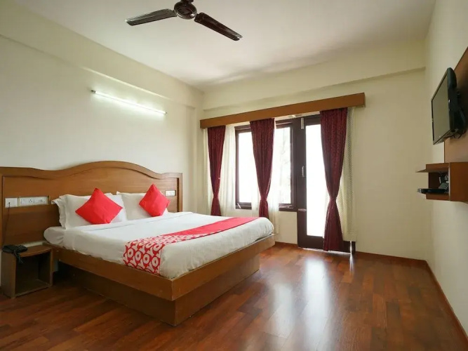 Heavenly Heights by OYO Rooms