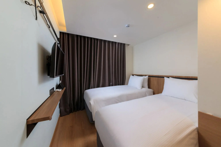 First Stay Hotel