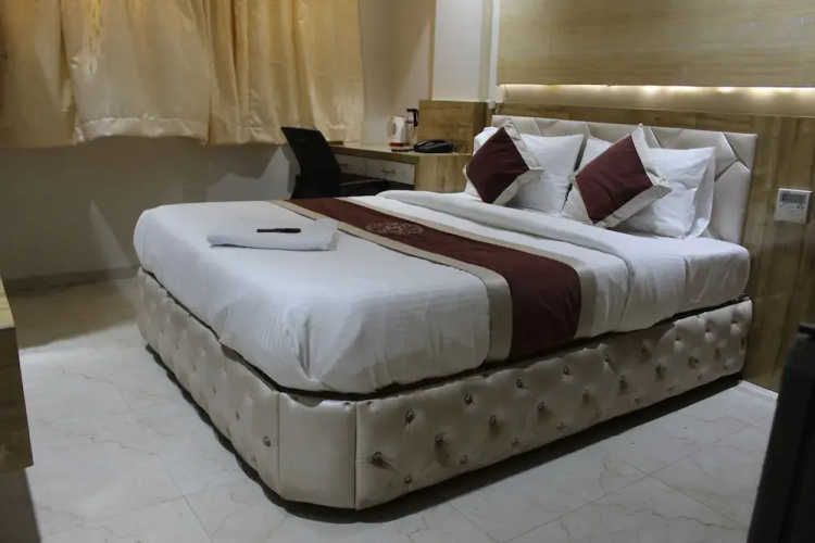 Hotel Milona