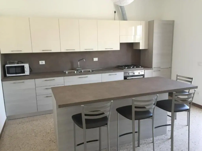 3 Bedrooms Apartment