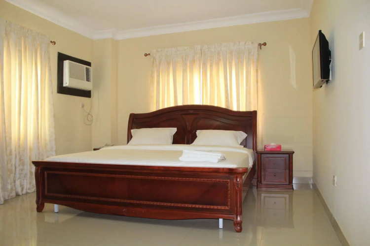 Habitat Suites International Apartment