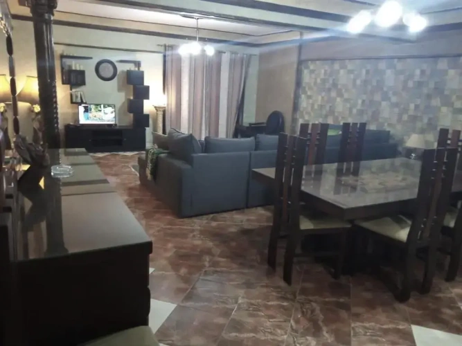 3 Bedrooms Apartment