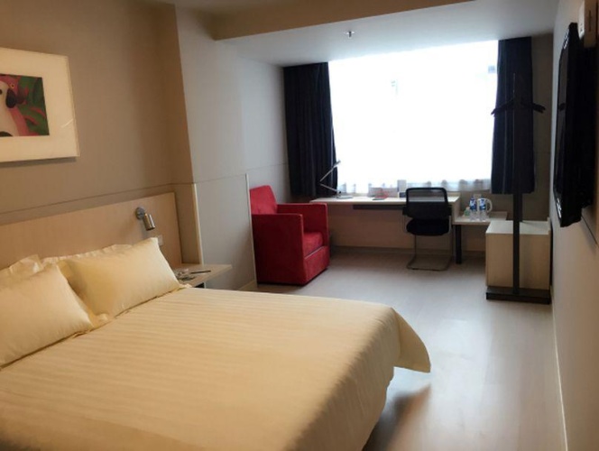 Business Single room with street view