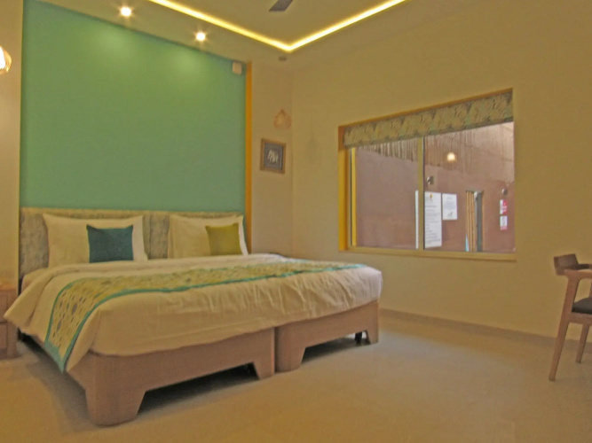 Acron Seaway Resort