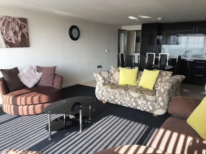 Chaddesley Glen Apartments - DHH