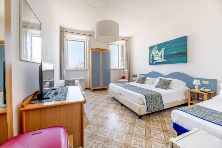 Standard Quadruple room