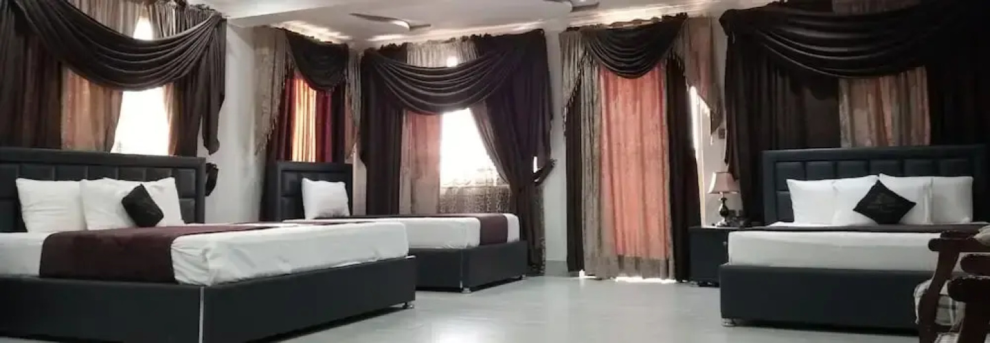 Khan Continental Hotel & Restaurant