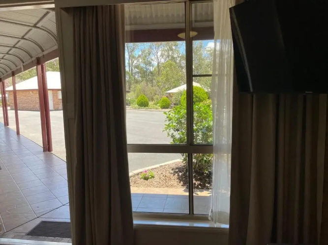 Crows Nest Motel