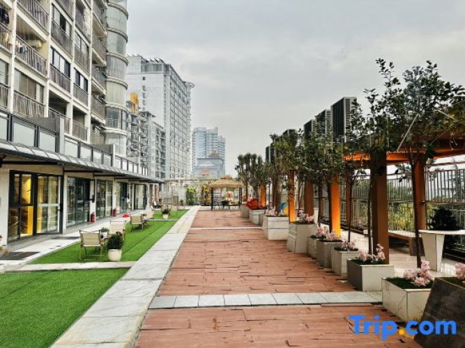 Lipu Riverside Meisu Hotel