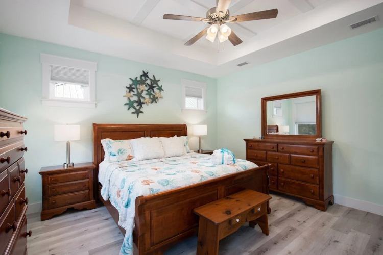 225 Sands St Stella Marina