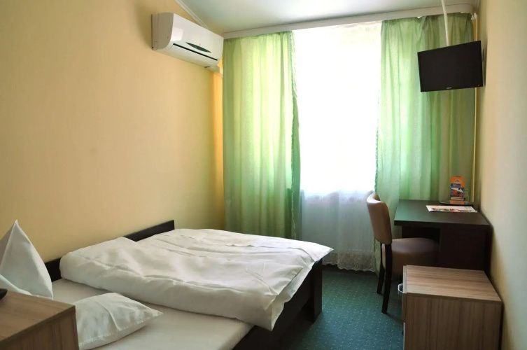 Hotel Cardinal