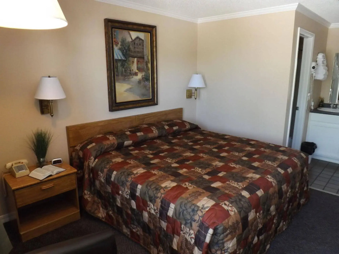 Oak Grove Inn