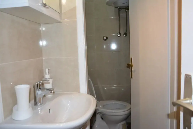 Montenegro Backpackers Home Budva