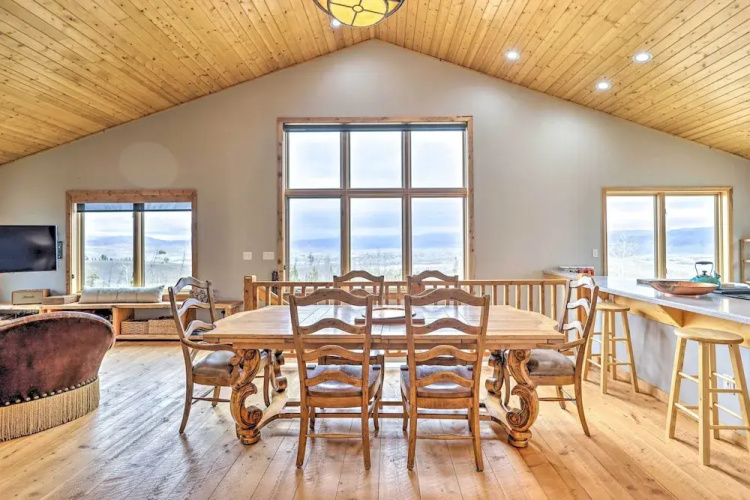 Secluded Granby Mtn Cabin: 75 Acres & Views