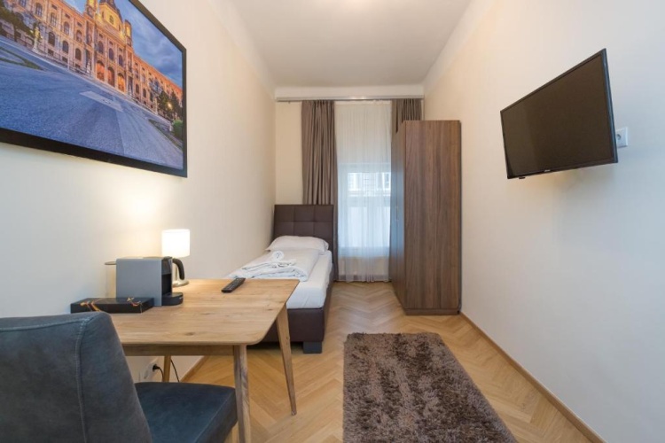 Standard Single room