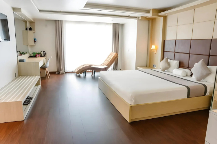 Holiday One Hotel