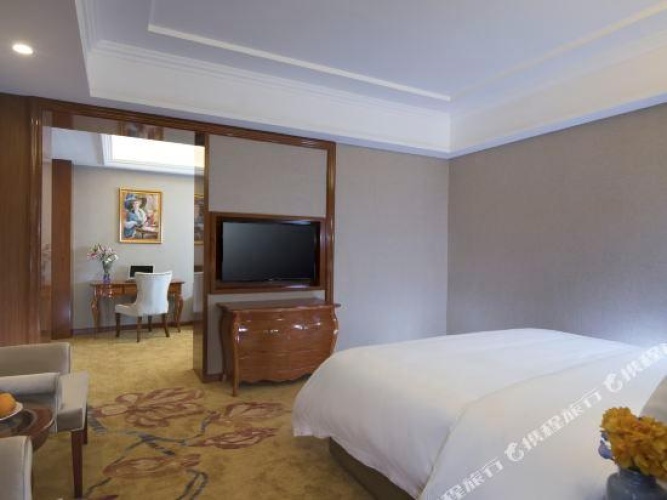 Deluxe Double Suite