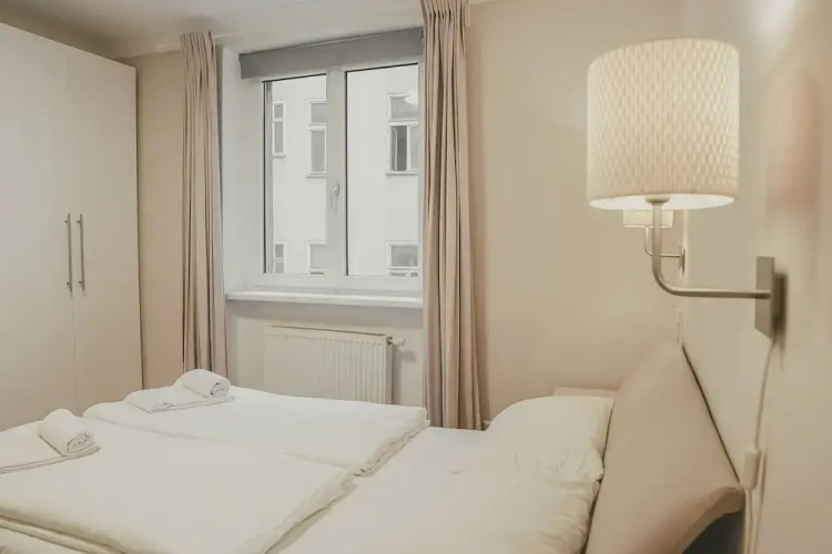 HeyMi Apartments Post