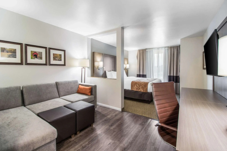 Comfort Suites Columbia I-65