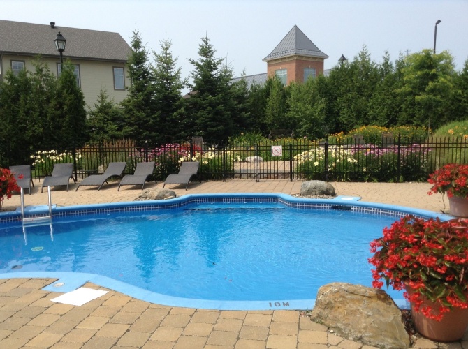 Le St-Martin Bromont Hotel & Suites photo 18