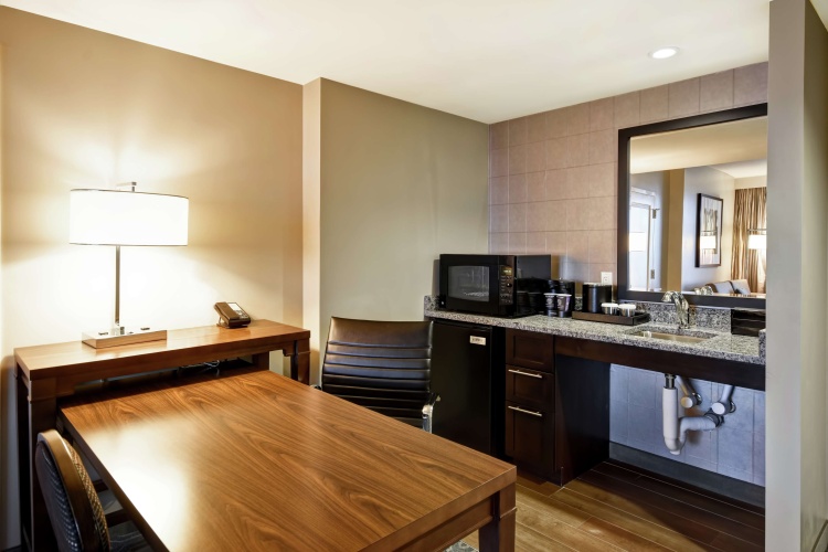 Embassy Suites Springfield photo 39