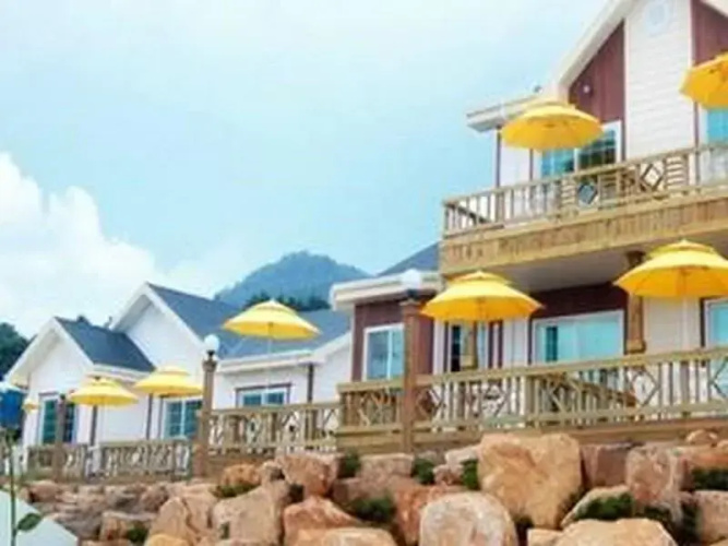 Ajoa Pension