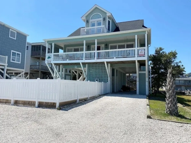 4 Bedrooms Cottage