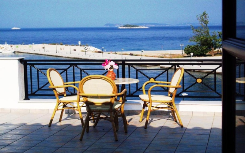 1 Bedroom Apartment with sea view