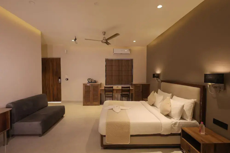 Balaji Seven Hills