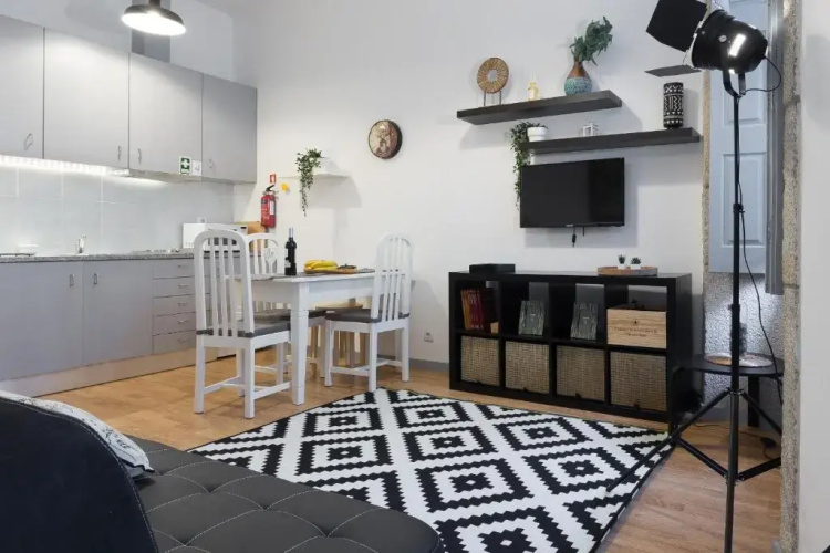 2 Comfortable Stunning Flats - City Center