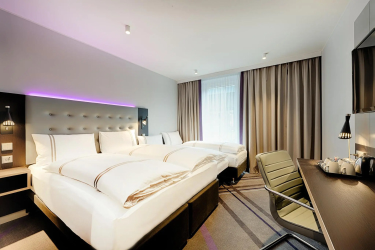 Premier Inn Hamburg City Klostertor photo 7