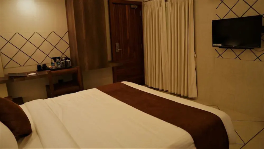 Deglance Hotel