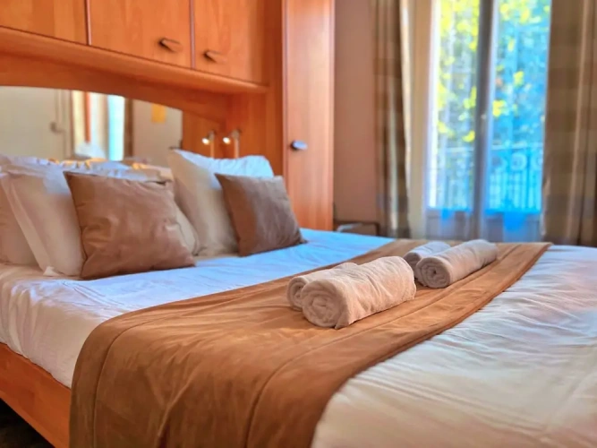 Standard Double room with balcony and with city view