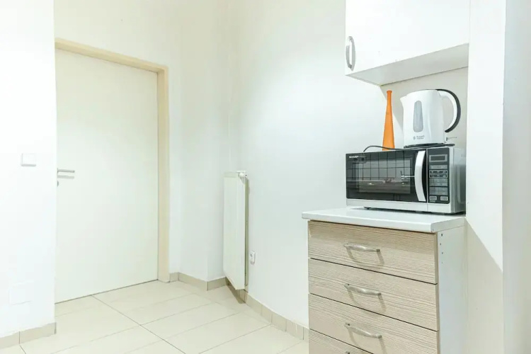 2BR Apt With King Beds Long Stay