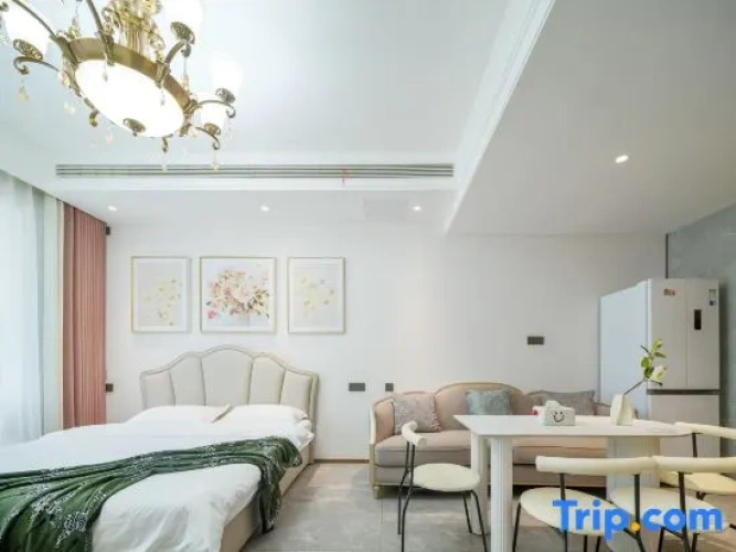 Luxury Twin Suite with water view
