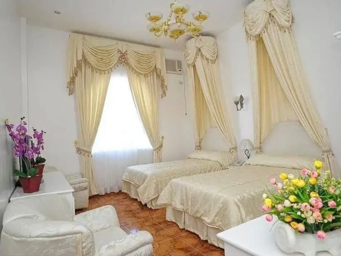 Deluxe Quadruple room