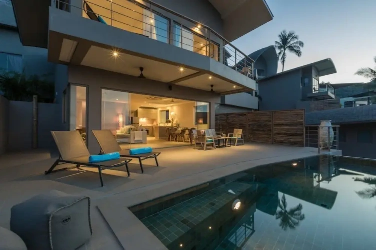 2 Bedrooms Villa with balcony