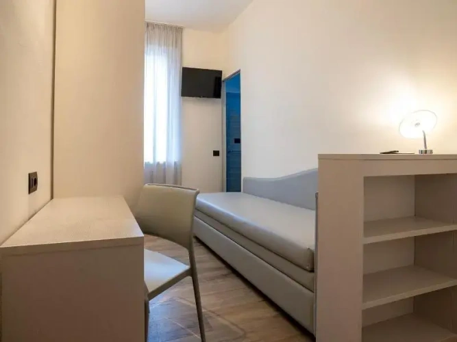 2 Bedrooms Suite with balcony