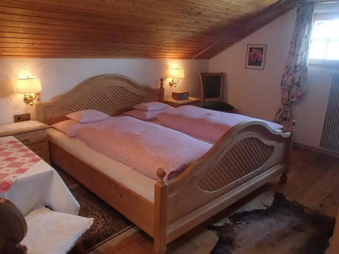 2 Bedrooms Chalet