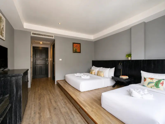 Standard Triple room with balcony and with view