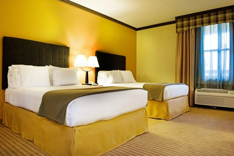Quadruple Suite