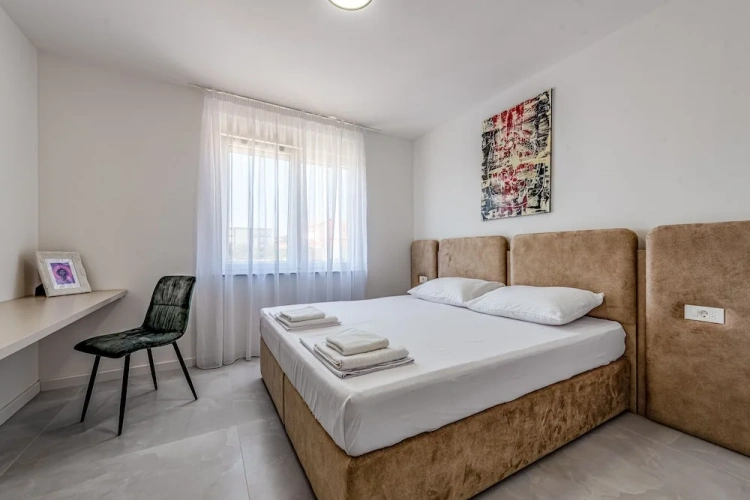 2 Bedrooms Deluxe Apartment