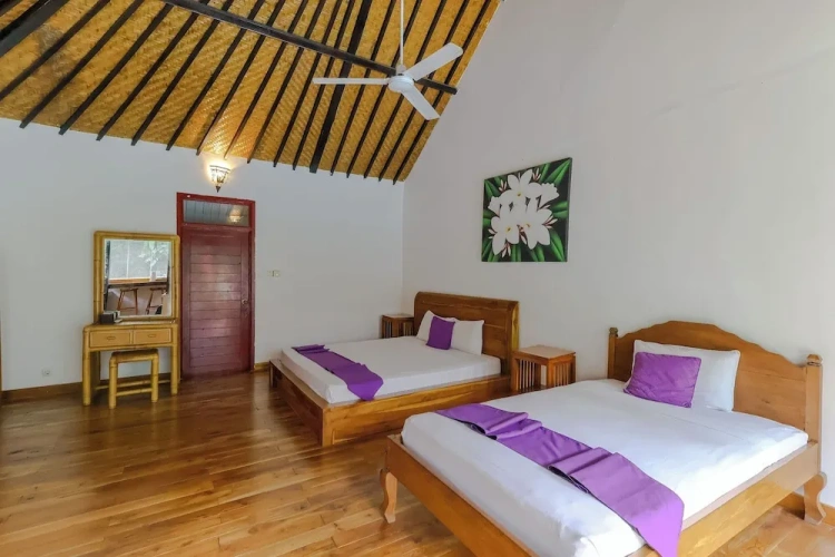 Superior Triple room with pool view