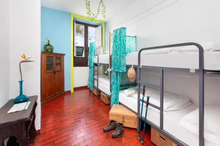 Economy Quadruple room