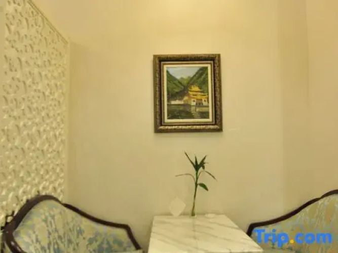 Platinum Era Hotel