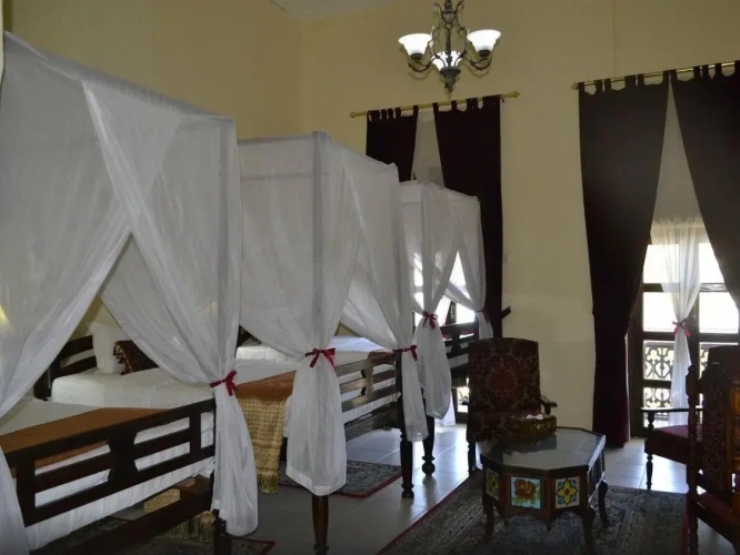 Standard Triple room