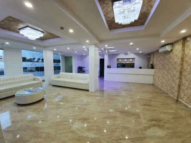 Hotel Voyagers 99