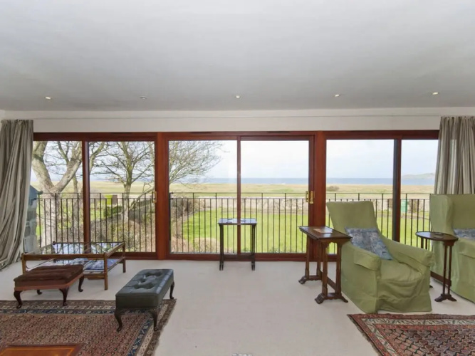 West Links View