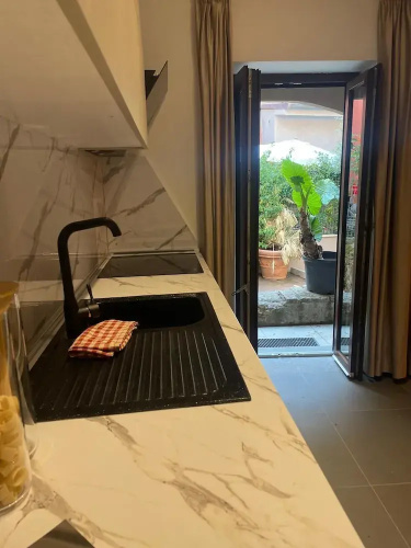 Exclusive 2-Bed Villa 5 min to Colosseum